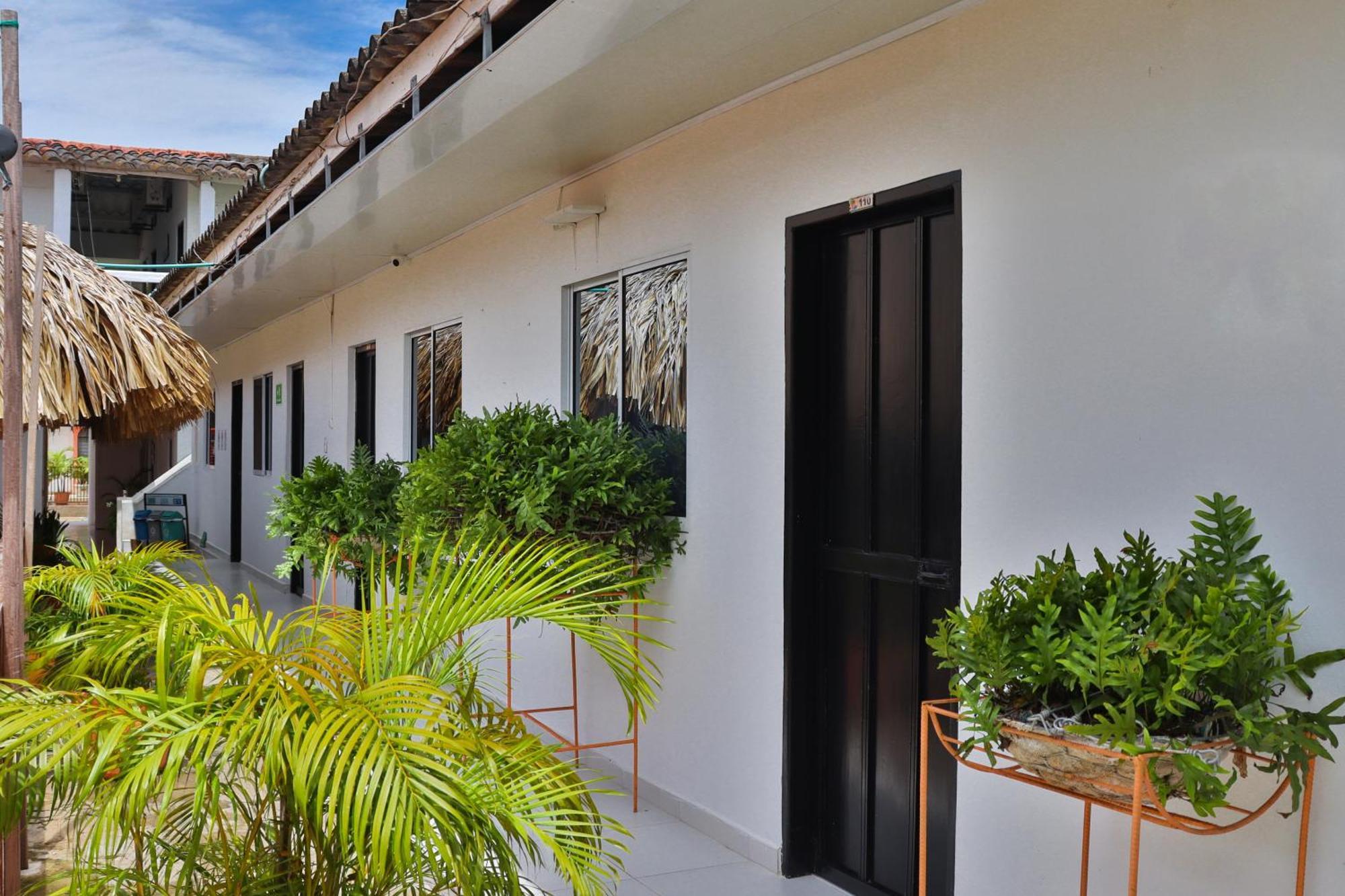 Casa Hotel Las Antillas Tolú Exterior foto